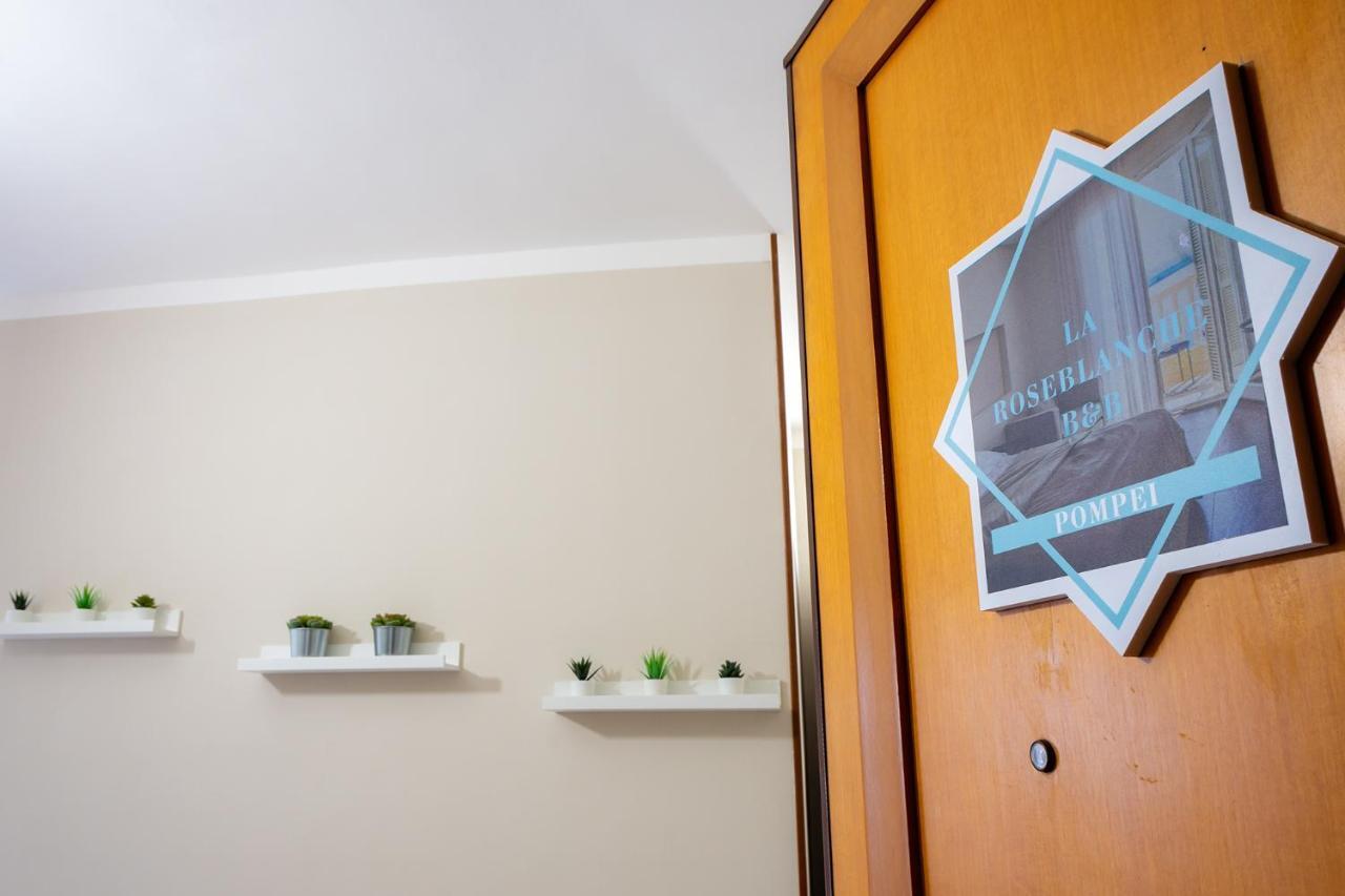 Roseblanche B&B Pompei Bagian luar foto